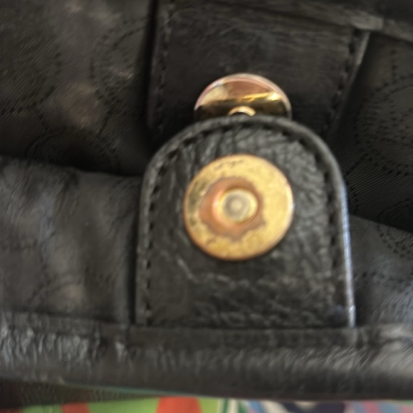 Authentic MK crossbody bag - Picture 6 of 7